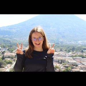 Meet your Posher, Andrée-ann